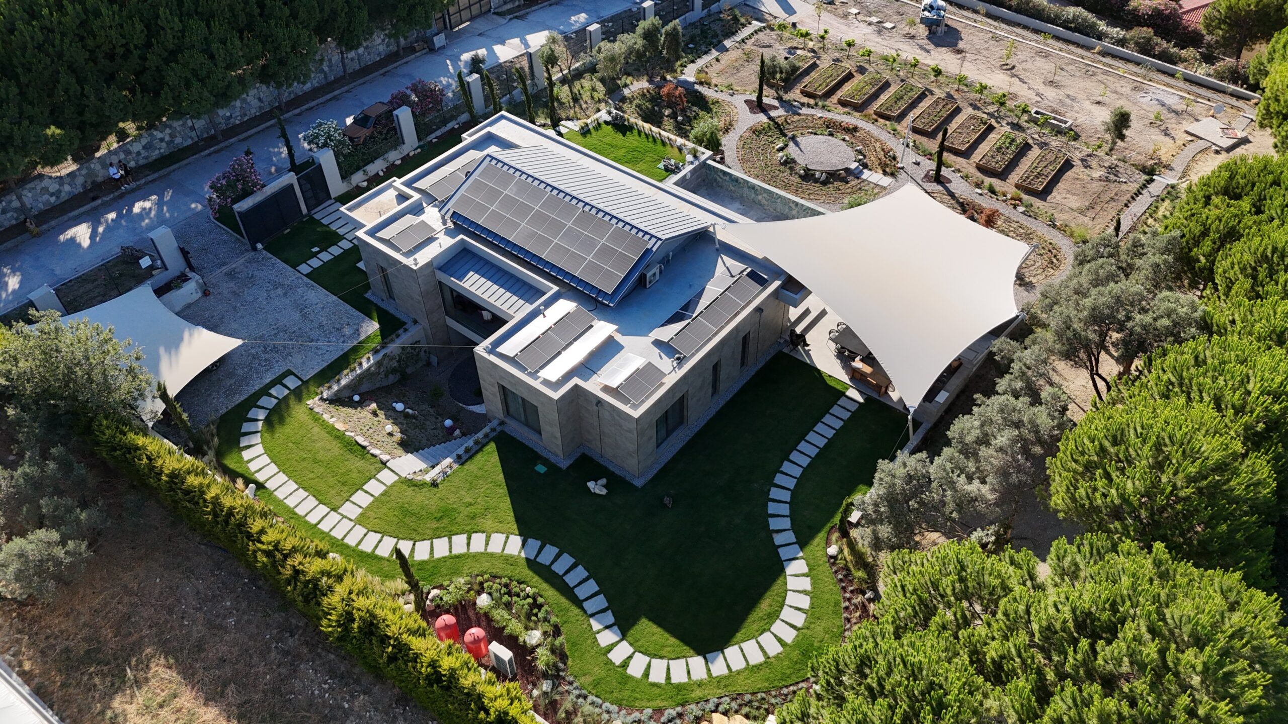 İzmir Urla Kekliktepe Villa Peyzaj Uygulaması